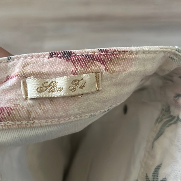 Leora Women floral slim fit size 4 - Picture 5 of 8